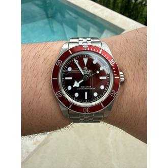 Tudor Black Bay 58 Burgundy