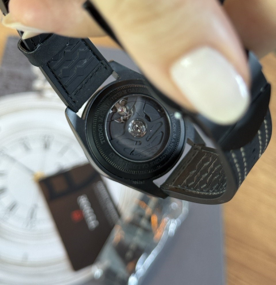 Relógio Tudor Black Bay Ceramic