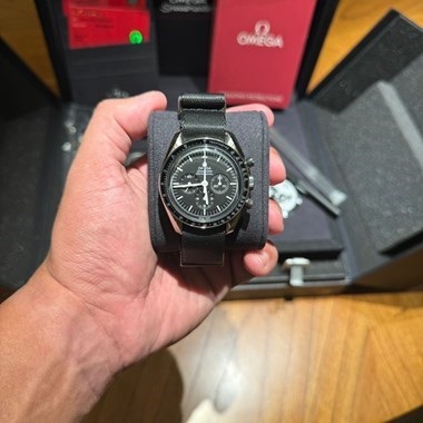 Omega SpeedMaster MoonWatch