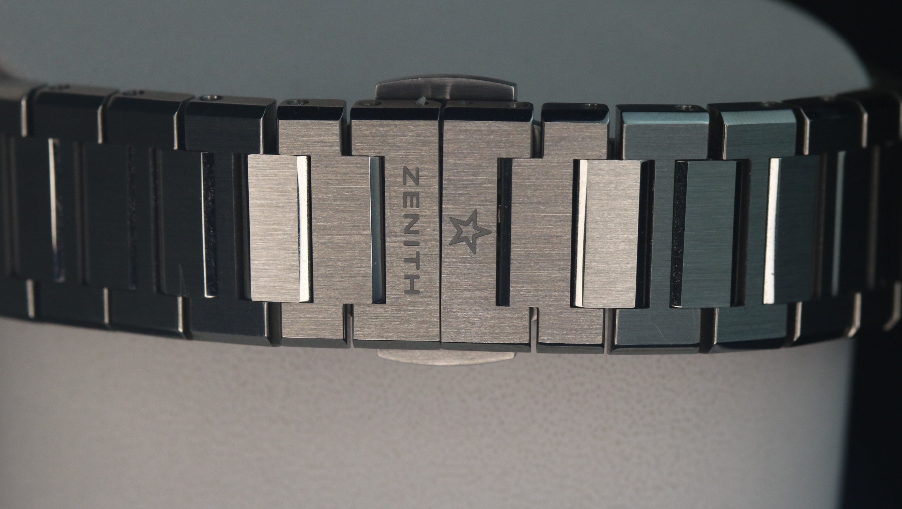 Relógio Zenith Defy Extreme Diver