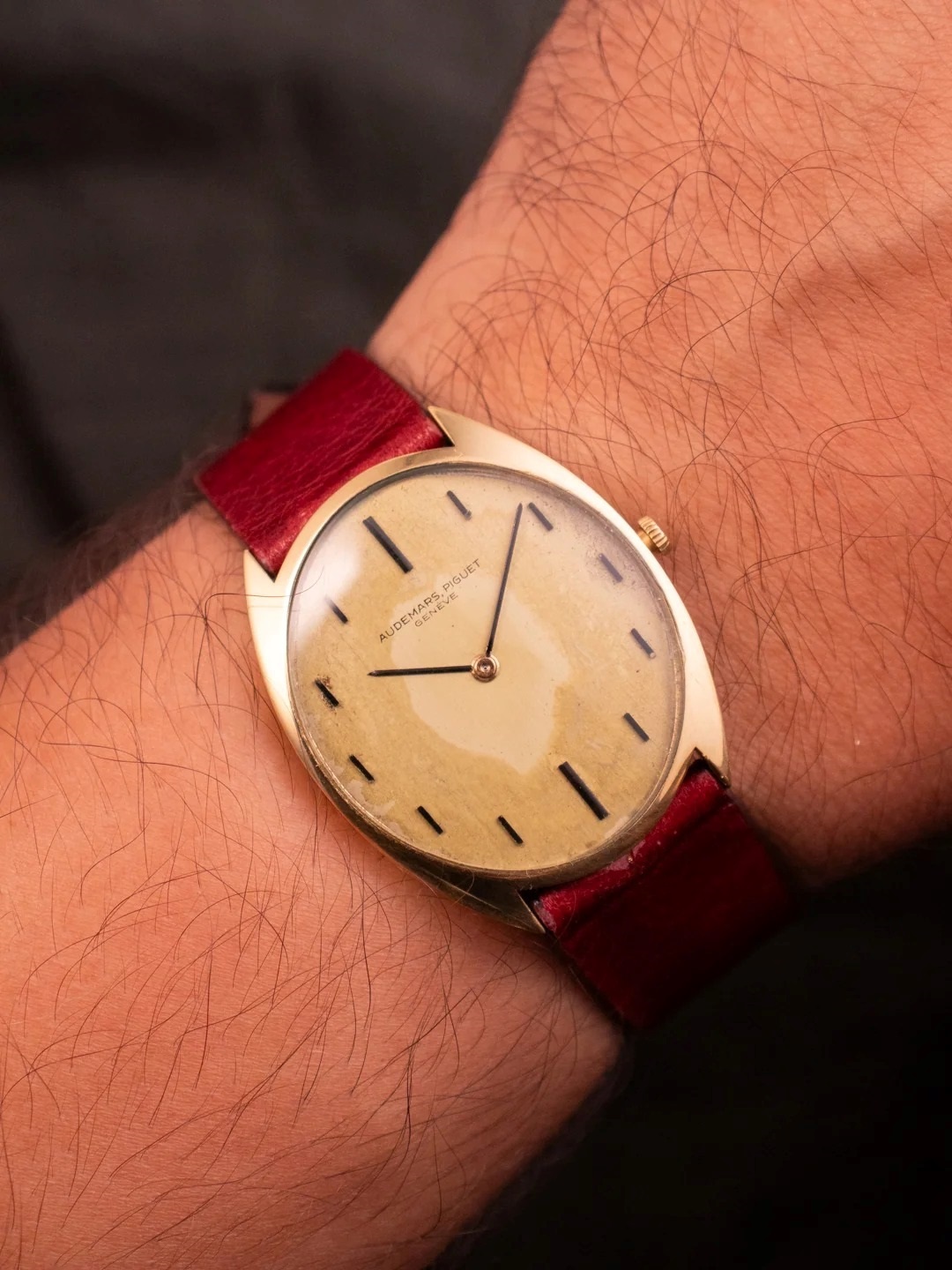 AUDEMARS OVAL SHAPE