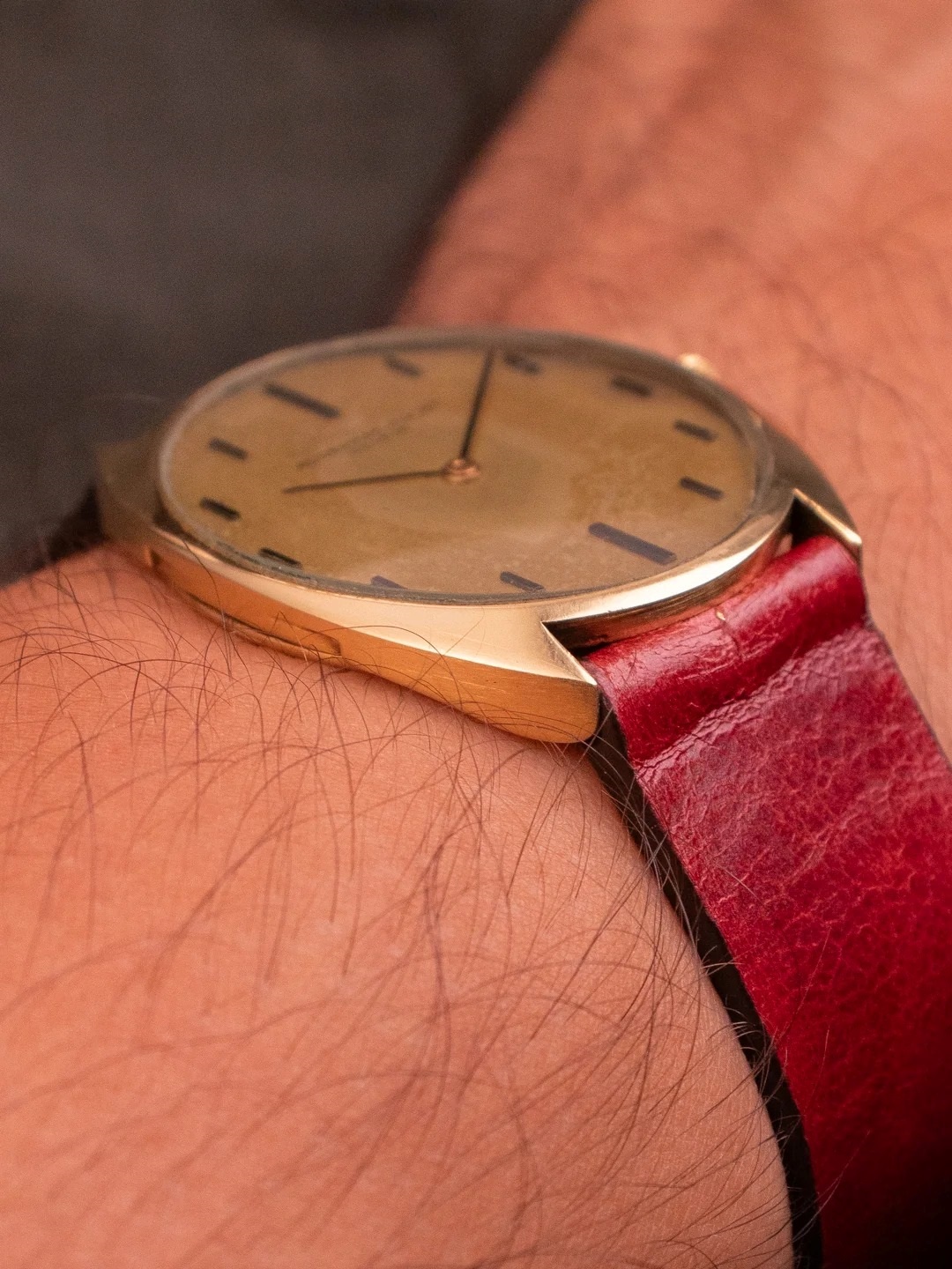 AUDEMARS OVAL SHAPE